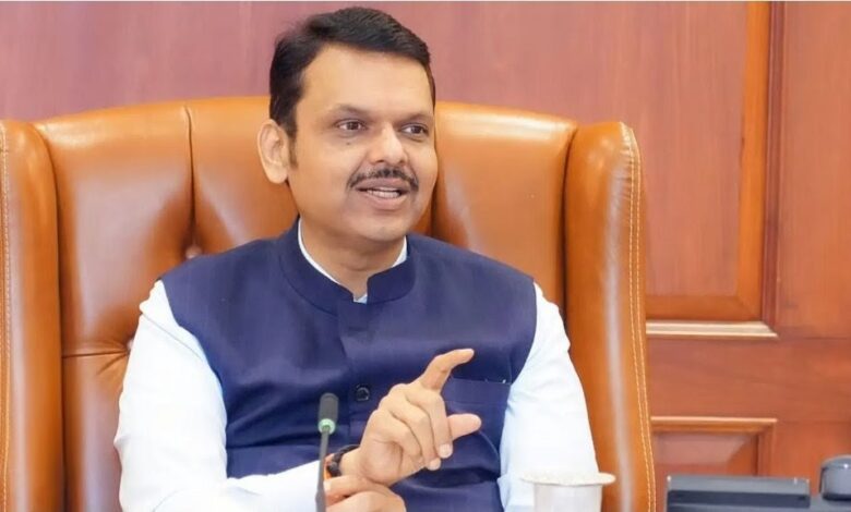 Photo of राज्यात पेट्रोल-डिझेलचा पुरवठा सुरळीत : मुख्यमंत्री देवेंद्र फडणवीस यांचे आवाहन